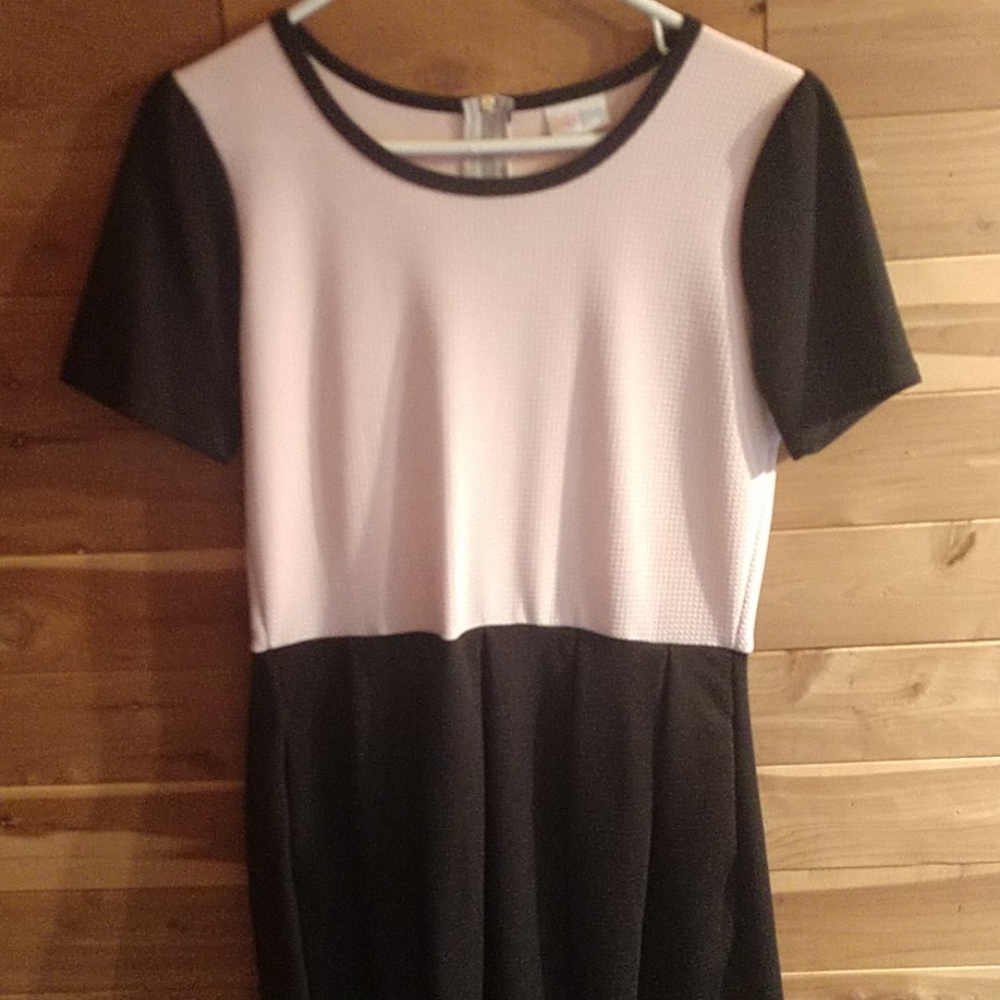 LulaRoe Amelia